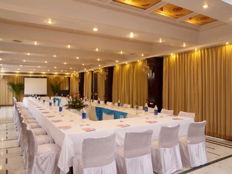 Hotel Hillock Mount Abu Buitenkant foto