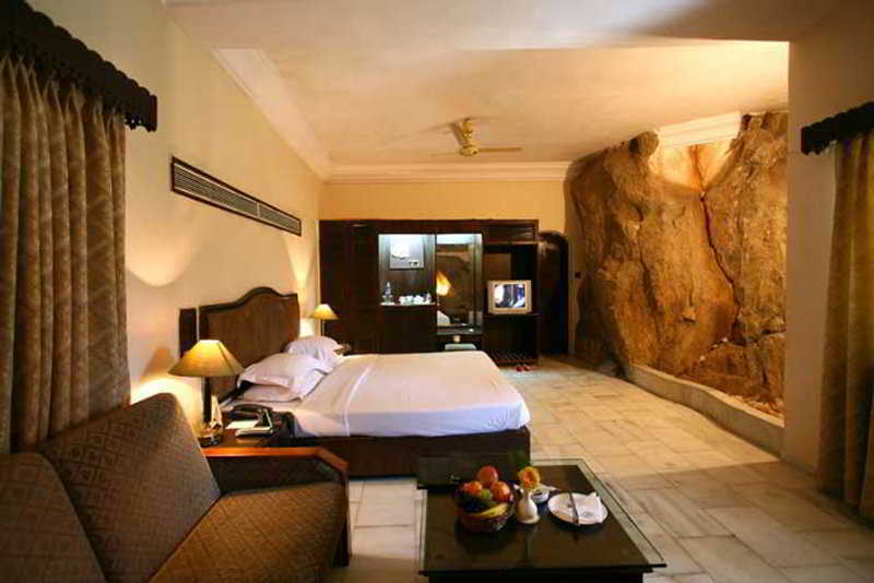 Hotel Hillock Mount Abu Buitenkant foto