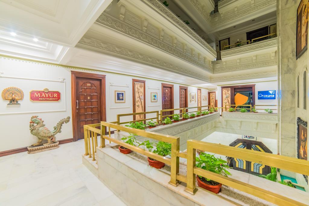 Hotel Hillock Mount Abu Buitenkant foto
