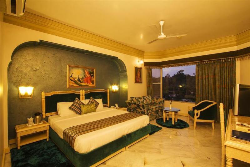 Hotel Hillock Mount Abu Buitenkant foto